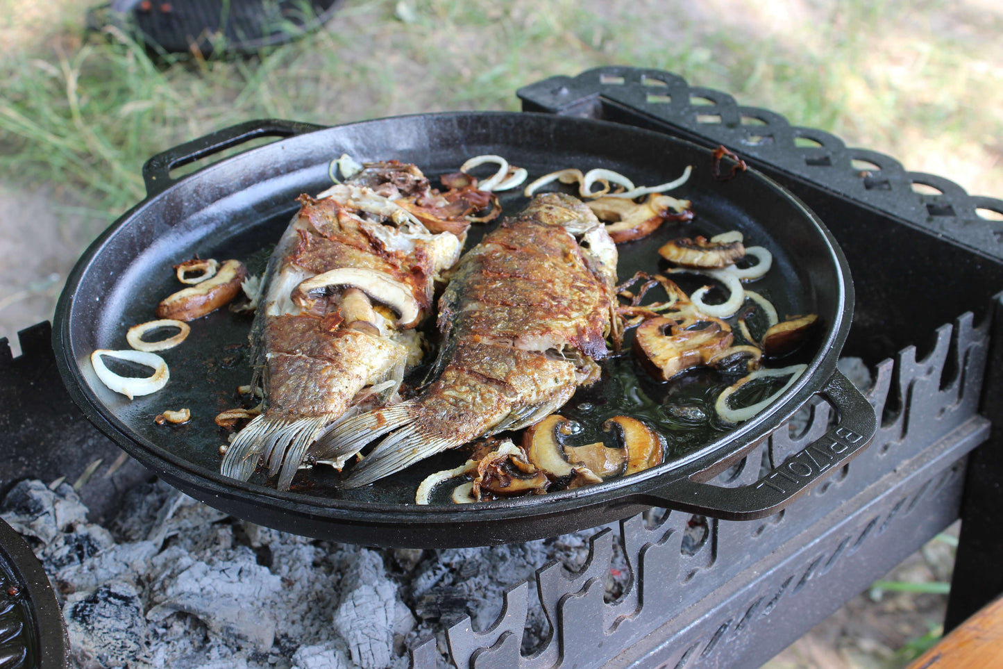 Cast Iron Asian Cauldron with Lid-Frying Pan 15L