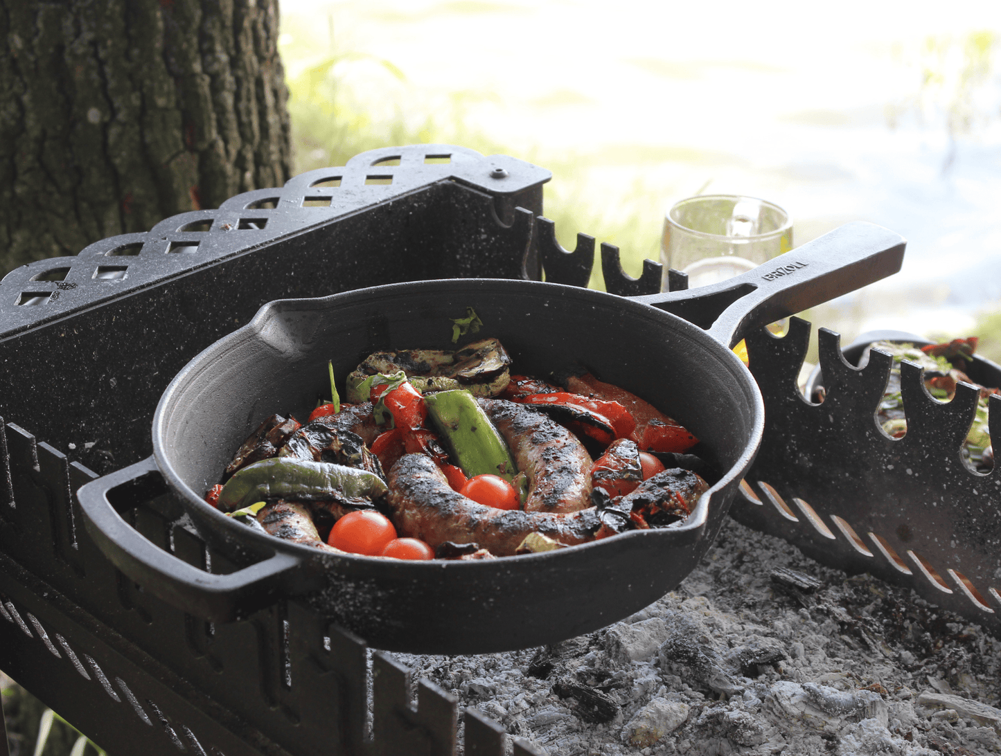 26 cm Cast Iron Skillet with Cast Handle - 6 cm Depth