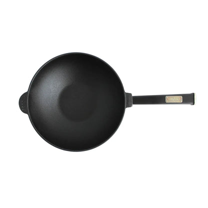 Cast Iron Wok with Wooden Handle 2.2 L